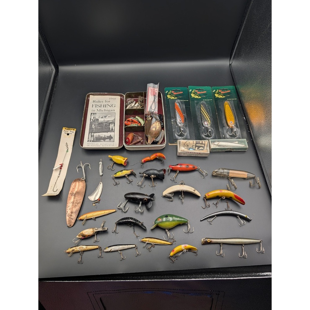 Lot Of 30+ Vintage Fishling Lures/Hooks/Equipment